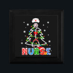 Boîte À Souvenirs Nurse Christmas Tree Stéthoscope RNLPN Scrub<br><div class="desc">Nurse Christmas Tree Stéthoscope RNLPN Scrub</div>