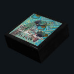 Boîte À Souvenirs Peacock Feathers Mariage damassé Anniversaire<br><div class="desc">Mariage Black Lacquer Keepsaké concepteur personnalisé Bijoux personnalisées Boîte ou Boîte à mémoire Elégant unique Mariage Anniversaire Cadeaux de Noël ou Valentines Cadeaux de Jour</div>