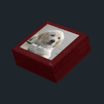 Boîte À Souvenirs Photo et nom personnalisés Golden Retriever Dog<br><div class="desc">Personnalisez ce Golden Retriever Dog keepsaké avec la photo et le nom de votre chien ou chiot (ou de la photo/nom de l'autre animal ou de la personne). Texte : "Best Dog Ever" ou ajoutez votre propre texte - Nous aimons Daisy (nom de votre chien), l'anniversaire du chien ou le...</div>
