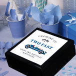 Boîte À Souvenirs Racing Car Boy's Birthday Cadeau Box<br><div class="desc">Si vous cherchez une belle boîte cadeau de conservation pour ce petit garçon spécial de votre vie dont c'est l'anniversaire, alors ne cherchez plus ! Cette boîte cadeau à thème voiture de course est idéale pour un petit garçon! La boîte cadeau est si facile à personnaliser - si c'est pour...</div>