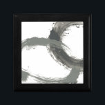 Boîte À Souvenirs Réaction circulaire<br><div class="desc">Réaction circulaire IV par Juin Erica Vess. Cercles de couleur grise faits en coups d'eau contre un arrière - plan blanc.</div>