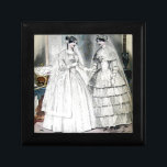 Boîte À Souvenirs Robes Mariages blanches antiques<br><div class="desc">Ces jolies mariées portent des robes mariages de 1850.</div>