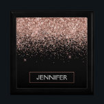 Boîte À Souvenirs Rose Gold Blush Pink Parties scintillant Script Mo<br><div class="desc">Parties scintillant à étincelle noire et Rose Or Blush Rose  Nom du monogramme Boîte à étincelle à bijoux. Cela fait le cadeau parfait de remise de diplômes,  anniversaire,  mariage,  douche nuptiale,  anniversaire,  baby shower ou bachelorette pour quelqu'un qui aime le luxe glam et les styles chic.</div>