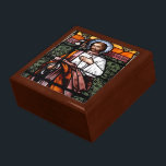 Boîte À Souvenirs Saint Joseph priez pour nous - vitraux<br><div class="desc">Photographie d'un beau vitrail de St. Joseph,  qui est maintenant dans le "domaine public". Certains des produits avec cette photo disent aussi "Saint Joseph,  priez pour nous". N'hésitez pas à modifier les couleurs arrière - plans et/ou à ajouter vos propres mots via les outils de personnalisation.</div>