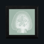 Boîte À Souvenirs Silhouette Dollar De Sable<br><div class="desc">Pouvez-vous imaginer vivre votre vie sur la plage ? Obtenez cette belle image de cette silhouette de sable dollar à ajouter à votre collection de plage. Cette oeuvre d'art translucide unique est parfaite pour tous vos produits Zazzle. C'est l'art contemporain et moderne qui vous fera le plus chic parmi vos...</div>