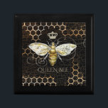 Boîte À Souvenirs Vintage Queen Bee Royal Crown Honeycomb Noir<br><div class="desc">Cette boîte cadeau à thème vintage présente une conception Queen Bee d'abeille de miel avec une couronne royale sur un arrière - plan noir de nid d'abeille. Fait un cadeau unique pour fille pour toute occasion. Conçu par l'artiste ©Tim Coffey.</div>