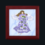 Boîte À Souvenirs Violets Angel<br><div class="desc">Violets Angel Jewelry Box par ArtMuvz Illustration. T-shirt d'anges correspondants, vêtements chrétiens, t-shirt de foi, cadeaux et vêtements. Les cadeaux d'anges sont une façon réfléchie et significative de montrer à quelqu'un qui vous tient à coeur. Que vous cherchiez un cadeau pour un ami, un membre de la famille ou un...</div>