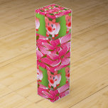 Boite Cadeau Pour Bouteille De Vin Boîte à cadeaux de vin Floral<br><div class="desc">Boite cadeau de vin Quelque chose pour tout le monde offre une boîte cadeau de vin personnalisée customisée spécialement pour ce moment spécial avec vos proches. Cette boîte cadeau unique impressionne vos amis et votre famille. Pendant que vous êtes déjà ici, vous pouvez vouloir voir d’autres articles connexes de salle...</div>