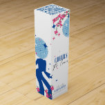 Boite Cadeau Pour Bouteille De Vin Bravo pour l'amour Bleu carreaux Bougainvillea bac<br><div class="desc">Transportez vos invités en Grèce avec notre collection de bougainvilliers de danse Queen Bachelorette d'inspiration bougainvillienne! Découvrez le charme de la Méditerranée dans tous les détails de votre fête de poules. Inspiré par les couleurs vives et les rythmes musicaux de la Grèce, nos invitations et décors de bougainvilliers roses et...</div>