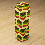 Boite Cadeau Pour Bouteille De Vin Cookies de Noël italiens Rainbow Seven Layer<br><div class="desc">Design présente une illustration originale de délicieux biscuits italiens arc-en-ciel (sept couches, tricolores), un régal populaire dans les restaurants, boulangeries et pâtisseries italiennes, avec des couches conçues pour ressembler aux couleurs du drapeau italien. Parfait pour les fêtes de Noël, les échanges de biscuits et les célébrations, ou pour votre boulanger...</div>