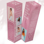 Boite Cadeau Pour Bouteille De Vin Don Pink Rero Graduation<br><div class="desc">Cette boîte à vin personnalisée est le cadeau parfait pour votre diplômé. Le design rétro moderne comprend des photos, des guillemets et une palette de couleurs rose pâle qui le distinguera. La boîte est parfaite pour stocker une bouteille de vin, et elle peut être personnalisée avec un nom ou un...</div>