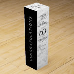 Boite Cadeau Pour Bouteille De Vin Élégant 60e anniversaire de Mariage de diamant<br><div class="desc">Ajoutez une touche spéciale aux célébrations du 60e anniversaire du mariage avec cette boîte à vin commémorative! Elégant serif noir et sans serif lettrage avec confetti en diamant stylisé sur un arrière - plan blanc ajouter une touche mémorable pour cette occasion spéciale et une étape extraordinaire. Customisez avec les noms...</div>