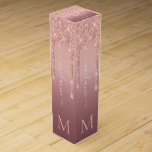 Boite Cadeau Pour Bouteille De Vin Monogramme Nom Rose Gold Parties scintillant Vin b<br><div class="desc">Boîtes à vin avec Monogramme Nom Texte Rose Parties scintillant Broussaillée d'or Étincelle Personnalisée Anniversaire - Anniversaire ou Mariage Cadeau / Fournisseur - Ajouter votre lettre / Nom - Texte ou Supprimer - Faire votre cadeau de vin spécial - Redimensionner et déplacer ou ajouter du texte / des éléments avec...</div>