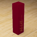 Boite Cadeau Pour Bouteille De Vin Typographie bourguignonne et or<br><div class="desc">Personnalisable à vos spécificités.</div>