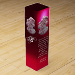 BOITE POUR BOUTEILLE DE VIN CAMEO ANTIQUE, DAME ET RAISONS, CITATION DE VIN RO<br><div class="desc">Design monogramme élégant avec une citation de Beethoven. "La musique est le vin qui inspire à de nouveaux processus génératifs, et je suis Bacchus qui presse ce vin glorieux pour l'humanité et les rend spirituellement ivres." Ludwig van Beethoven. Bijou de cammeo ancien élégant avec un profil de femme magnifique avec...</div>