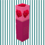 Boite Pour Bouteille De Vin Rose rouge simple<br><div class="desc">Ce dessin unique Rose rouge de Zazzle et Elizabeth's Creative Poursuites comporte une seule rose rouge. Il est également disponible avec une seule rose jaune, une seule rose rose rose ou une seule rose blanche. Les roses rouges symbolisent l'amour et la passion, les roses jaunes symbolisent l'amitié, les roses roses...</div>