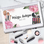 Boîtier Pour Cartes De Visite Artiste maquillage du salon de beauté<br><div class="desc">Pleine de teintes vibrantes et de fleurs fantaisistes, cette impression est un festin visuel parfait pour les maquilleurs, les blogueurs de beauté, les influenceurs et tous ceux qui recherchent une touche d'élégance florale colorée avec une touche de glamour. Doté de pivoines rose vif, de palette de maquillage et de pinceaux...</div>
