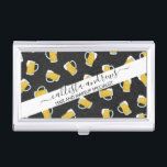 Boîtier Pour Cartes De Visite Artsy Modern Yellow Black Watercolor Beer Stein<br><div class="desc">This artsy and modern pattern est parfait pour le lover. Objets objets manuels-painted yellow and white foaming beer pattern on top of a black abstract pattern. C'est cool, unique, manly, et fun ! ***NOTE DE CONCEPTION For any custom design request such such matching product requests, color changes, placement changes, or...</div>