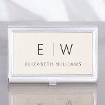 Boîtier Pour Cartes De Visite Classic Neutre Moderne Minimaliste Nom Monogramme<br><div class="desc">Améliorez votre image professionnelle grâce à notre Titulaire de carte de visite Monogramme Monogram moderne et élégant classique. Cet accessoire méticuleusement travaillé allie élégance intemporelle et minimalisme contemporain, en faisant un outil essentiel pour tout professionnel moderne. Conçu avec précision et attention minutieuse aux détails, ce porte-carte de visite est plus...</div>