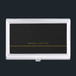 Boîtier Pour Cartes De Visite Élégant minimal Black Gold Line Nom<br><div class="desc">Coque carte de visite noir moderne et élégant,  personnalisez-le avec votre nom de choix en brun doré sur arrière - plan noir. Toutes les couleurs peuvent être changées si vous le souhaitez. D'autres articles correspondants sont disponibles dans ma boutique.</div>
