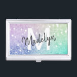 Boîtier Pour Cartes De Visite Jolie Parties scintillant Holographique Fille Glam<br><div class="desc">Personnalisez facilement cet élégant motif de parties scintillant bokeh coloré avec vos détails personnalisés.</div>