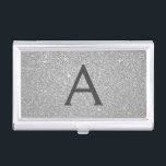 Boîtier Pour Cartes De Visite Parties scintillant d'argent et monogramme étincel<br><div class="desc">Parties scintillant Argent Faux et Titulaire Élégant de carte d'affaires Monogram Sparkle. Ce détenteur de carte de visite peut être customisé pour inclure votre nom initial et prénom.</div>