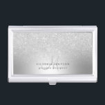 Boîtier Pour Cartes De Visite Parties scintillant d'argent ombre métallique feui<br><div class="desc">Parties scintillant d'argent ombre métallique feuille monogramme</div>