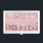 Boîtier Pour Cartes De Visite Parties scintillant rose Rose or et Monogramme éti<br><div class="desc">Parties scintillant de séchage Rose Rose Gold Faux et porteur de carte d'affaires élégante pour filles étincelante. Ce détenteur de carte de visite peut être customisé pour inclure votre prénom et votre nom de famille.</div>