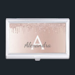 Boîtier Pour Cartes De Visite Rose Gold - Parties scintillant rose pâle Nom du m<br><div class="desc">Rose Gold - Blush Pink Faux Foil Parties scintillant à étincelle métallique brossée Monogramme de métal Nom Titulaire de carte de visite. Cela rend le cadeau parfait pour 16 ans,  mariage,  douche nuptiale,  anniversaire,  baby shower ou bachelorette pour quelqu'un qui aime le luxe glam et les styles chic.</div>