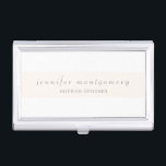 Boîtier Pour Cartes De Visite Script moderne de la bande d'aquarelle de couleur<br><div class="desc">Cet coque professionnel carte de visite dispose d'une bande d'aquarelle de pêche rousse au milieu de la carte blanche pour mettre en valeur votre nom et votre profession, dans un script moderne gris foncé. Parfait pour quelqu'un qui veut des lignes propres avec des accents d'aquarelle branchés dans une jolie teinte....</div>