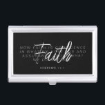 Boîtier Pour Cartes De Visite Verset biblique personnalisé Écriture Customisée C<br><div class="desc">Portez un symbole de votre foi avec cette boîte personnalisée de carte de visite chrétienne de la Bible Verse, conçue pour associer inspiration spirituelle et style professionnel. Ce porte-carte de visite élégant et moderne est parfait pour glisser dans votre sac à main ou votre poche, gardant vos cartes en sécurité...</div>