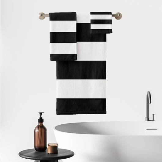 Bold Awning Stripes Black White Bad Handdoek