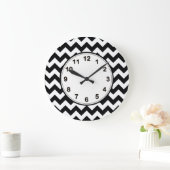 Bold Black & White Chevron Zig Zag Pattern Grote Klok (Huis)