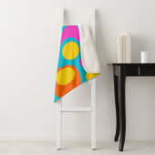 Bold Boogie – Abstract Retro Pop Blanket   Sherpa Deken (In situ)