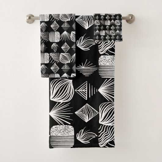 Bold Caribbean Tribal Mudcloth - Zwart & Wit, Bad Handdoek (Insitu)