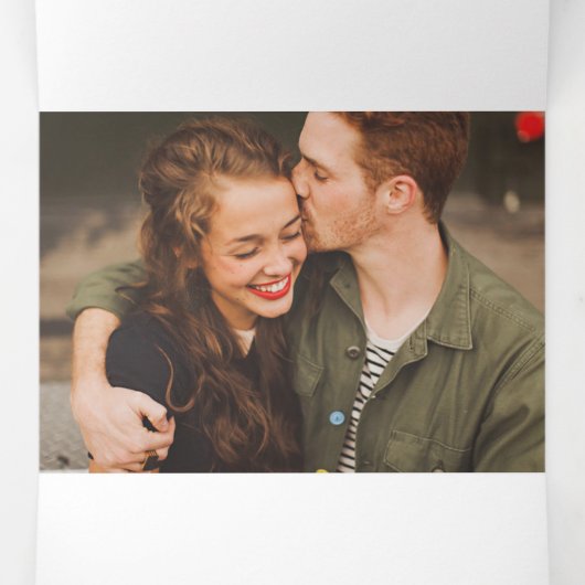 BOLD LOVE Moderne All-in-One Fotobruiloft Drieluik Uitnodiging (Binnenkant midden)