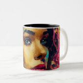 Bold Pink Hibiscus en vrouw Abstract Portret Tweekleurige Koffiemok (Voorkant rechts)