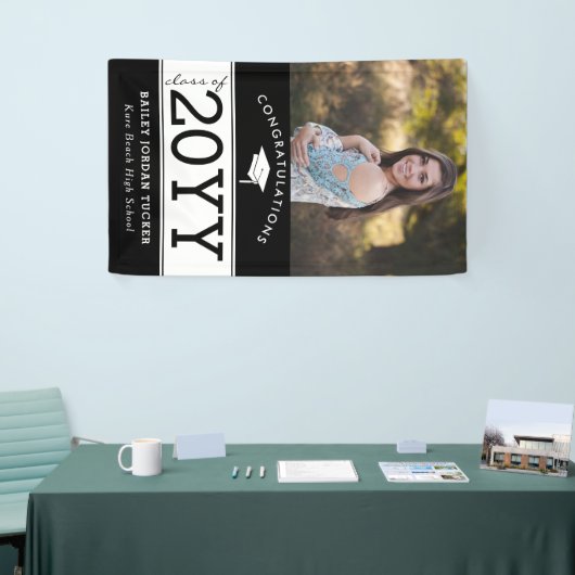 Bold Sporty Black en White Photo Afstuderen Spandoek (Beurs)