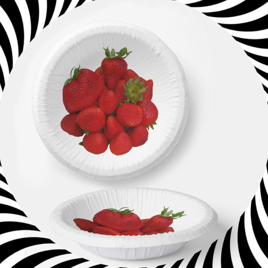 Bols En Carton Photographie des fraises rouges