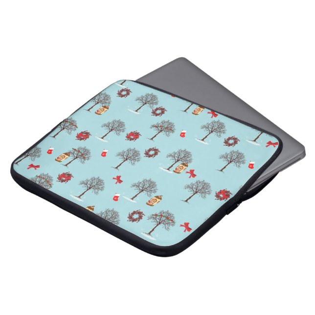 Bomen in de winter en kerstversiering laptop sleeve (Voorkant top)