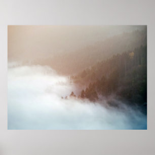 Bomen op bergen bedekt met honden poster