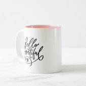 Bonjour Belle Mains Lettré Mug de café à deux tons (Devant gauche)