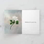 Bonne carte d'anniversaire avec de jolies fleurs. (Intérieur)