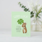 Bonne carte de chance, la souris douce et le trèfl (Debout devant)