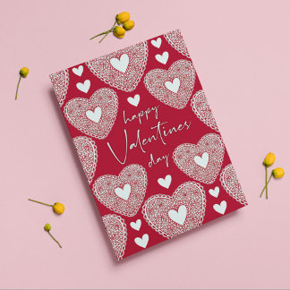 Bonne carte de coeur en dentelle rouge de la Saint
