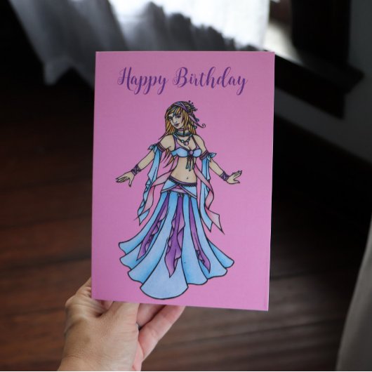 Bonne carte de danse du ventre d'anniversaire