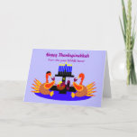 Bonne Thanksgivukkah Funny Turquie Carte de voeux<br><div class="desc">Une carte de voeux originale et humoristique c.a.teresa ou une invitation avec un couple de dindes grillées au vin, l'une avec un yamaka, à une table avec une menorah et l'étoile de David. La carte parfaite pour célébrer la combinaison de Thanksgiving et Hanoukka qui tomberont ensemble cette année. Ces cartes...</div>