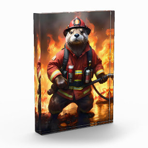**"Bont en Vlammen: De Otter-brandweerman's Tegeng Fotoblokken