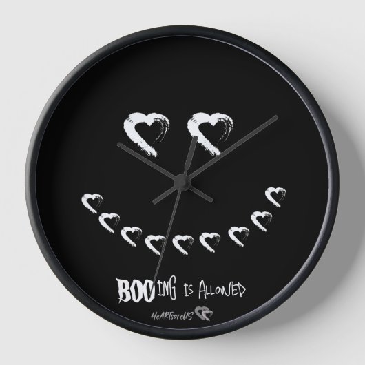 Boo Heart Wall Clock (Voorkant)