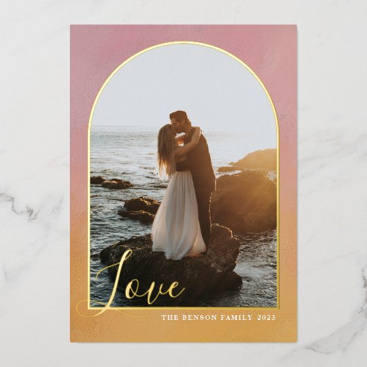 Boog Script Liefde Geschilderd Roze Goud Verticaal Folie Feestdagenkaart (Voorkant)